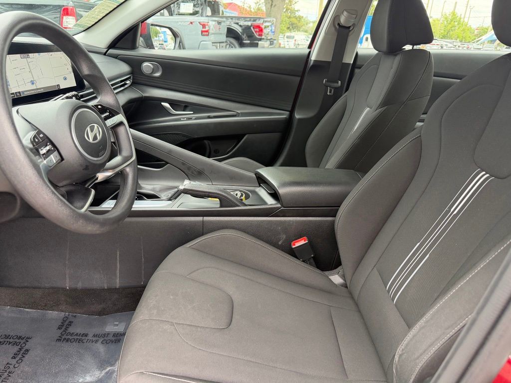 Used 2024 Red Hyundai SEL image 19
