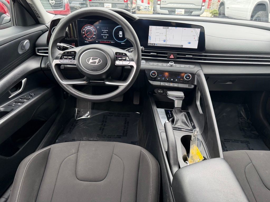 Used 2024 Red Hyundai SEL image 14