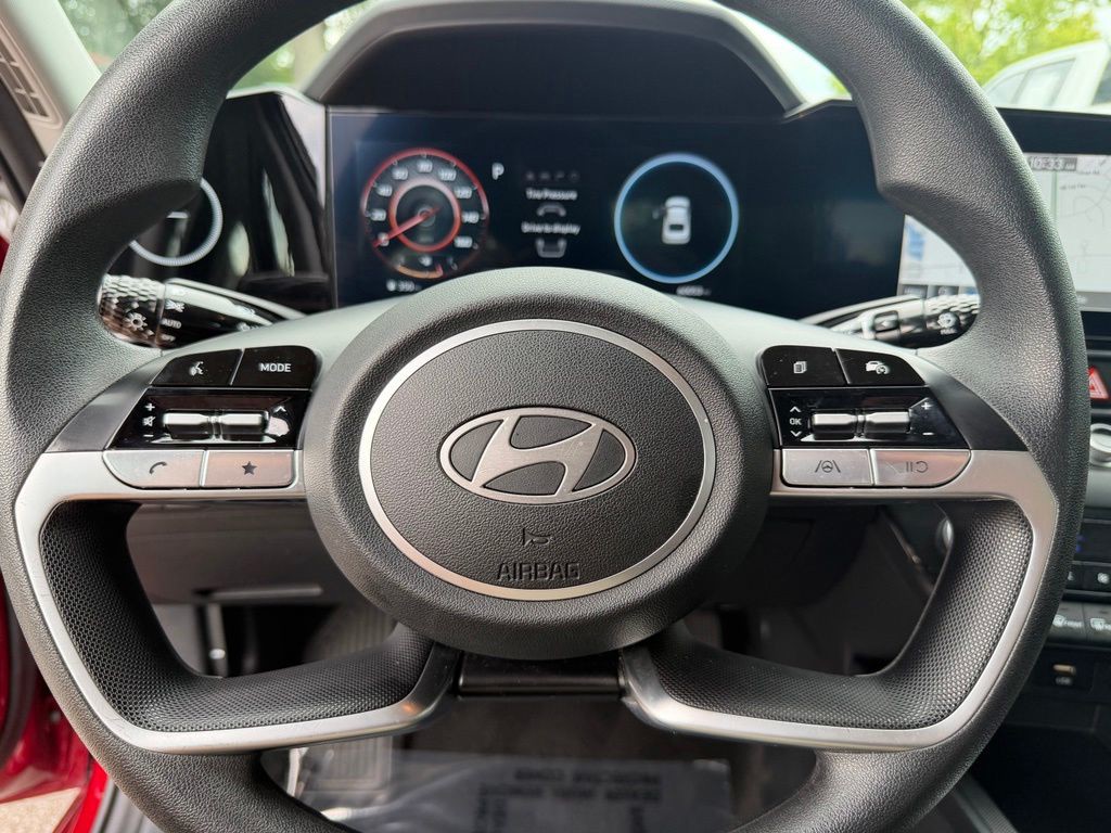 Used 2024 Red Hyundai SEL image 22
