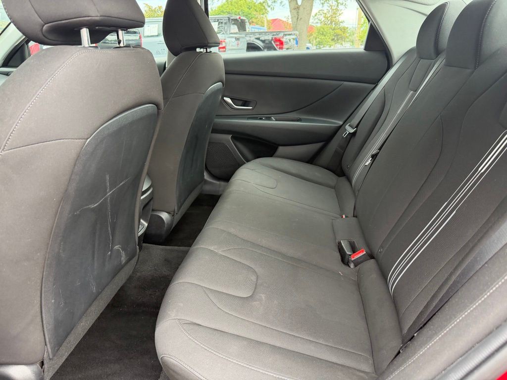 Used 2024 Red Hyundai SEL image 11