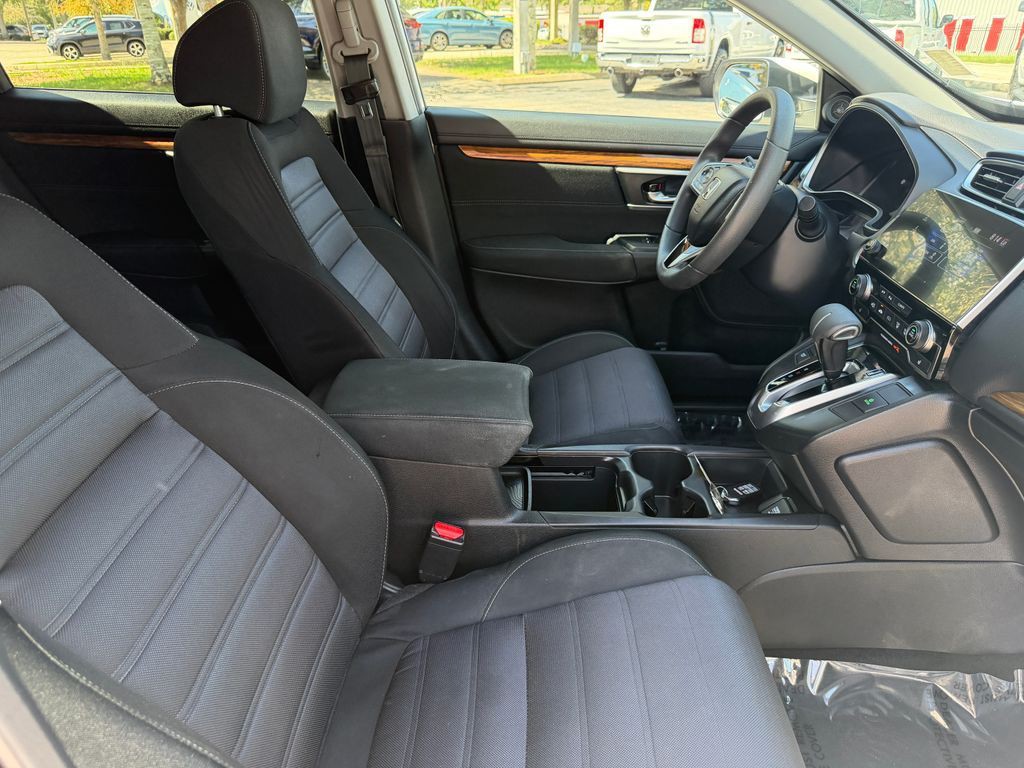 Used 2018 White Honda EX image 9