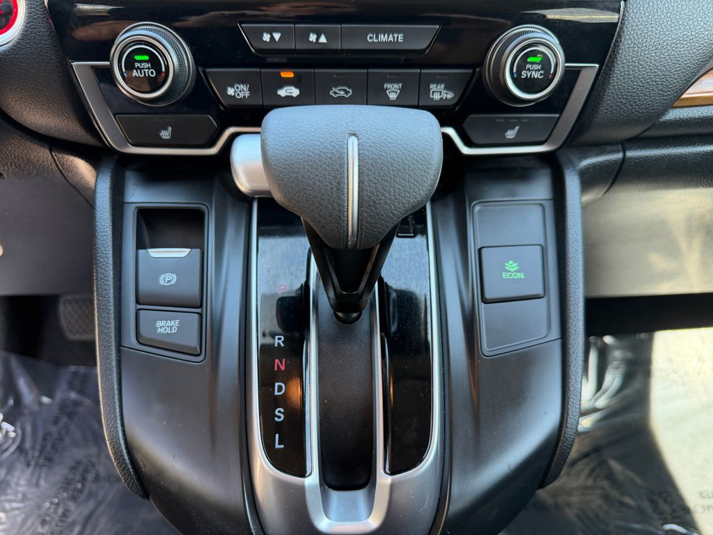Used 2018 White Honda EX image 25