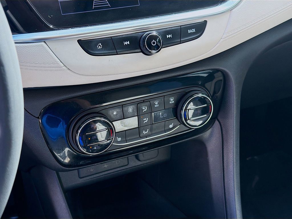 Used 2022 White Buick Select image 14