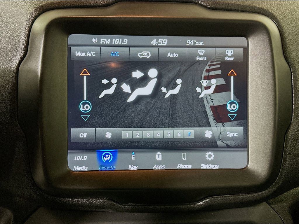 Used 2022 Black Jeep Latitude image 22