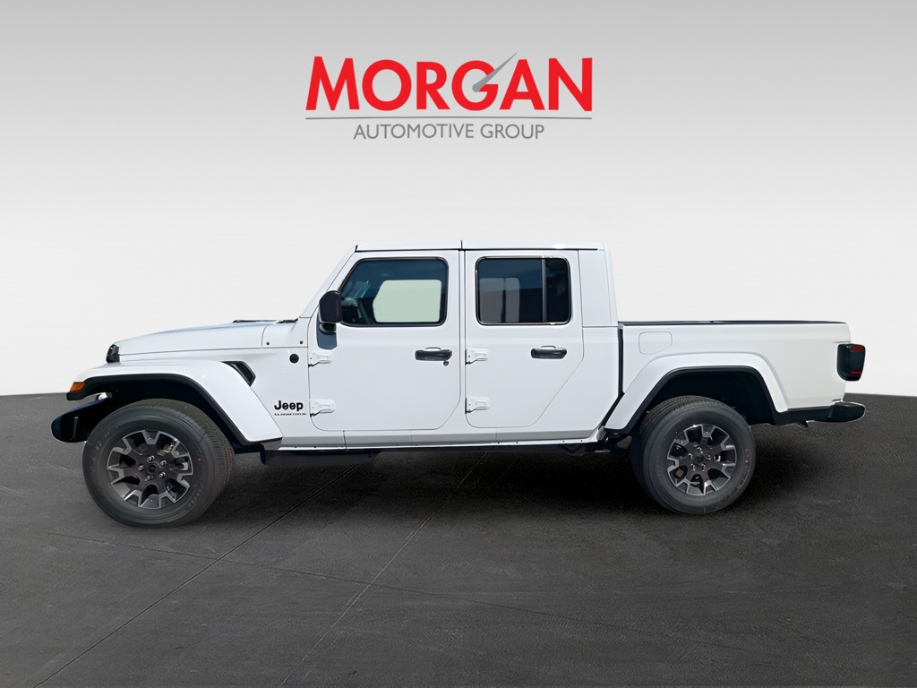 New 2026 White Jeep Sahara image 7