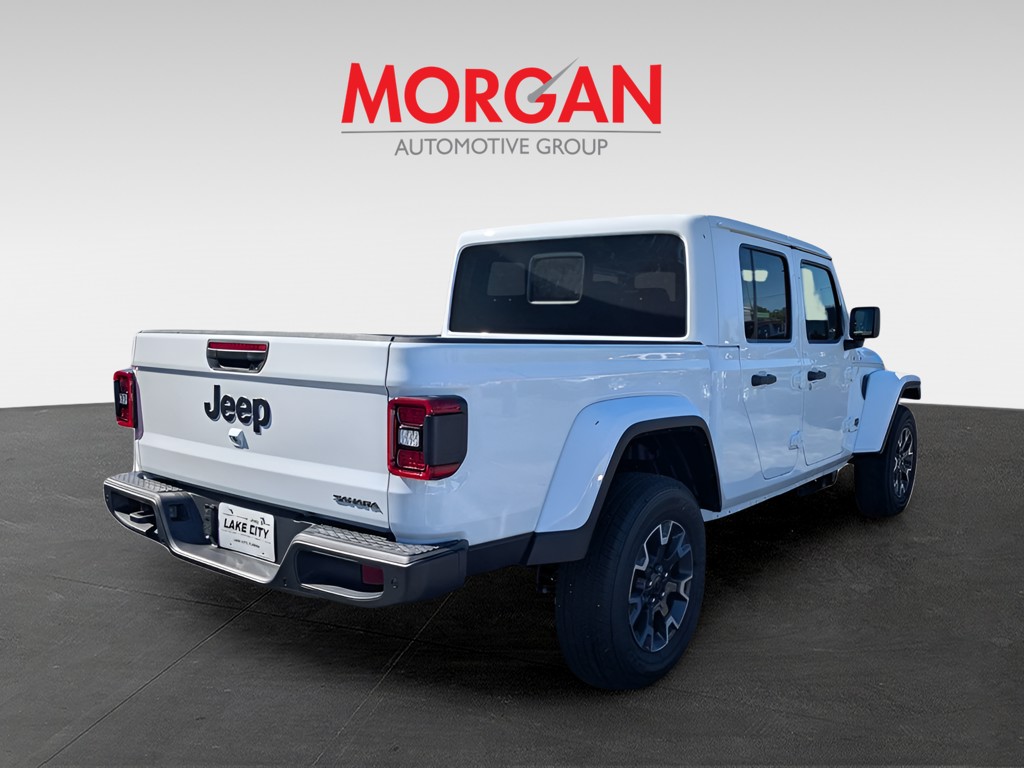 New 2026 White Jeep Sahara image 4