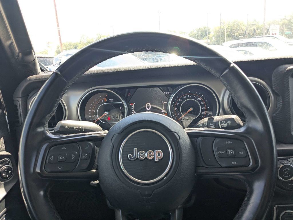 Used 2021 Black Jeep Sport S image 21