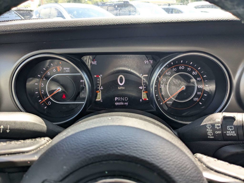 Used 2021 Black Jeep Sport S image 27