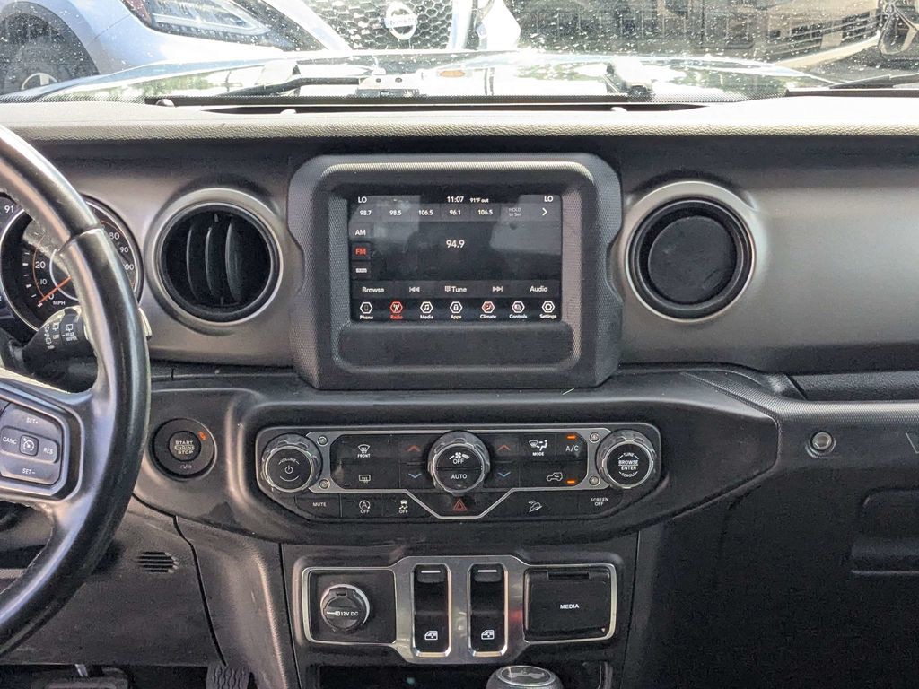 Used 2021 Black Jeep Sport S image 16
