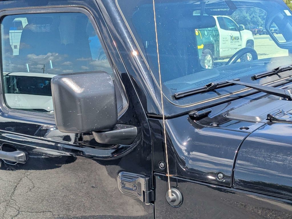 Used 2021 Black Jeep Sport S image 10