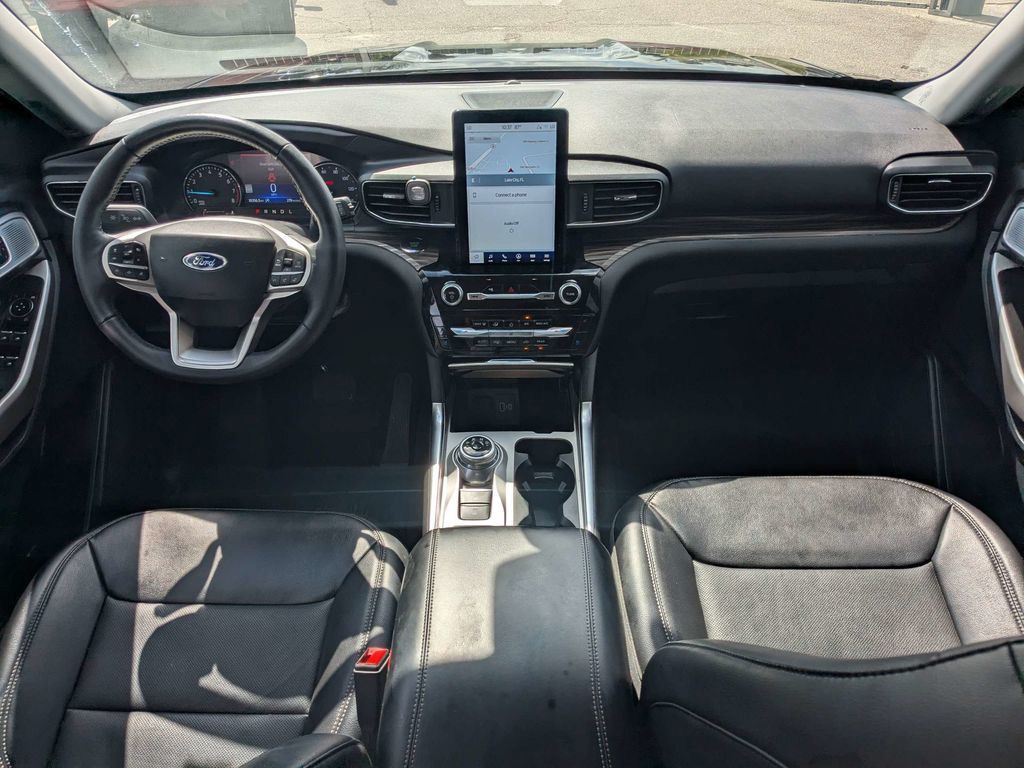 Used 2024 Black Ford Limited image 15