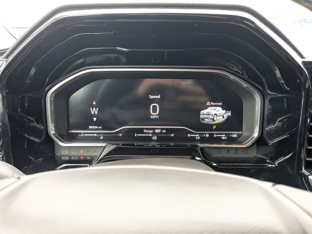 Used 2024 Gray Chevrolet RST image 25