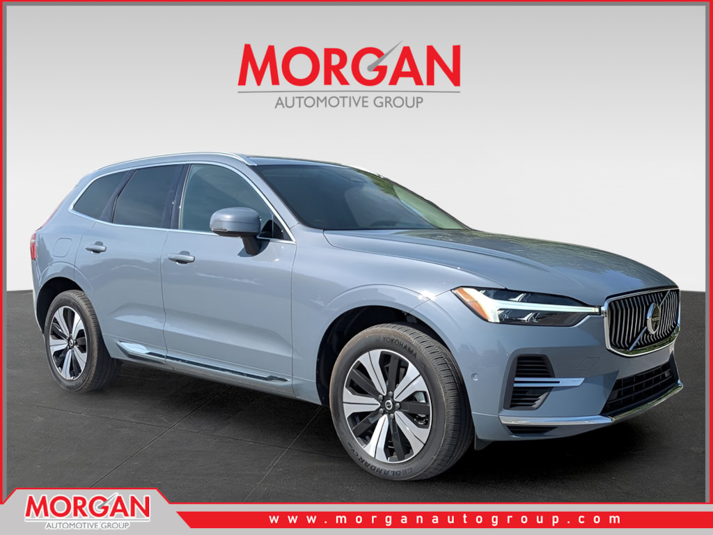 2023 Volvo XC60 Recharge Plug-In Hybrid T8 Plus Bright Theme