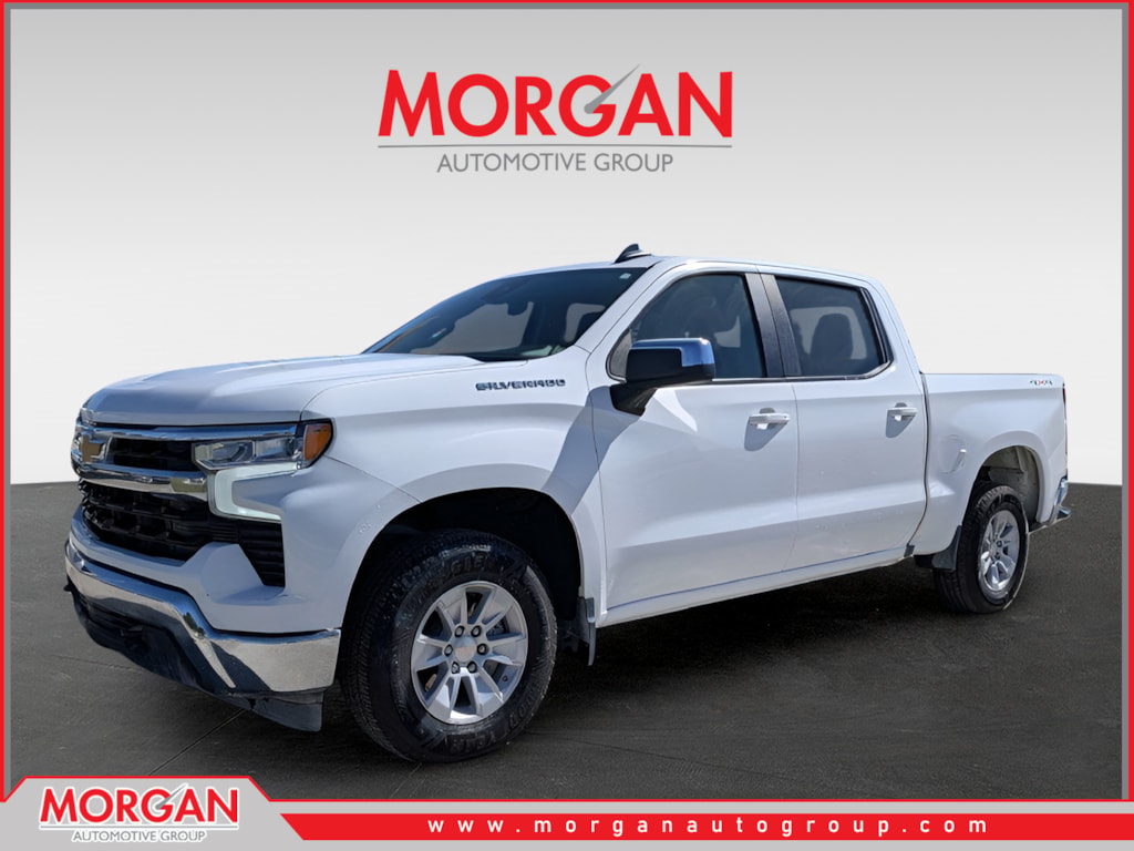 Used 2025 White Chevrolet LT image 7
