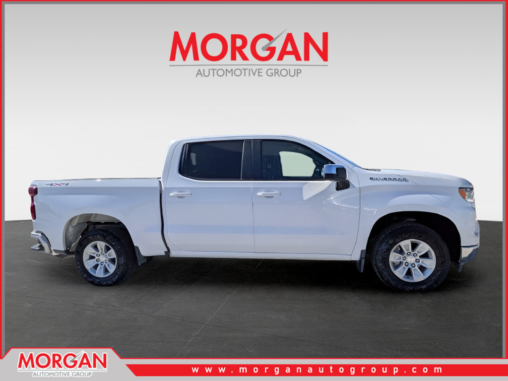 Used 2025 White Chevrolet LT image 2