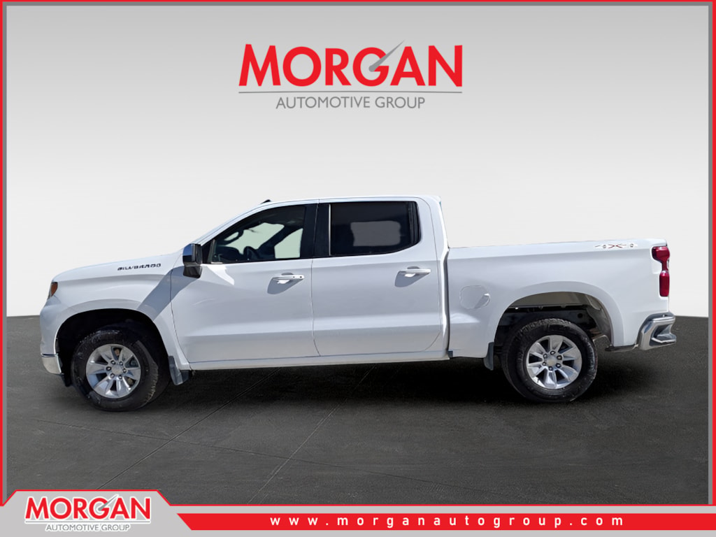 Used 2025 White Chevrolet LT image 6