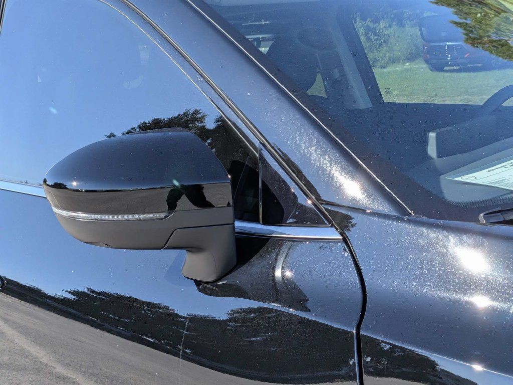 New 2026 Black Nissan SL image 9