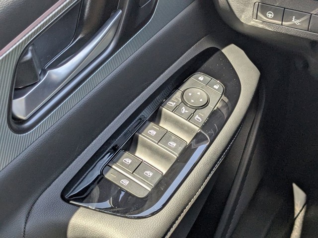 New 2026 Gray Nissan Platinum image 21