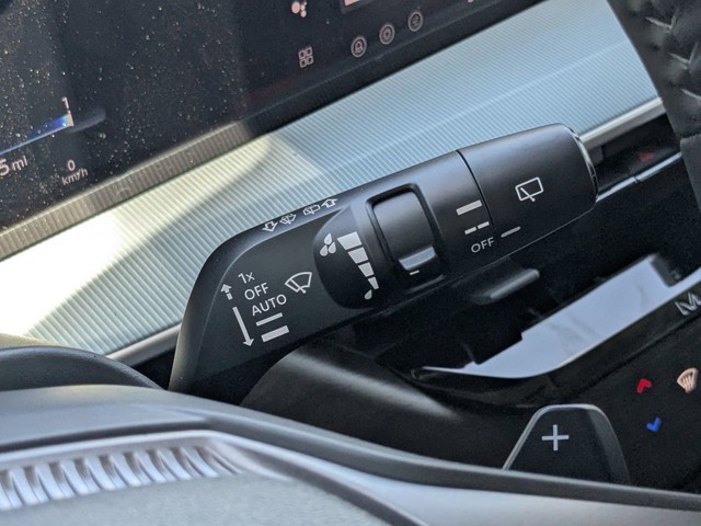 New 2026 Gray Nissan Platinum image 27