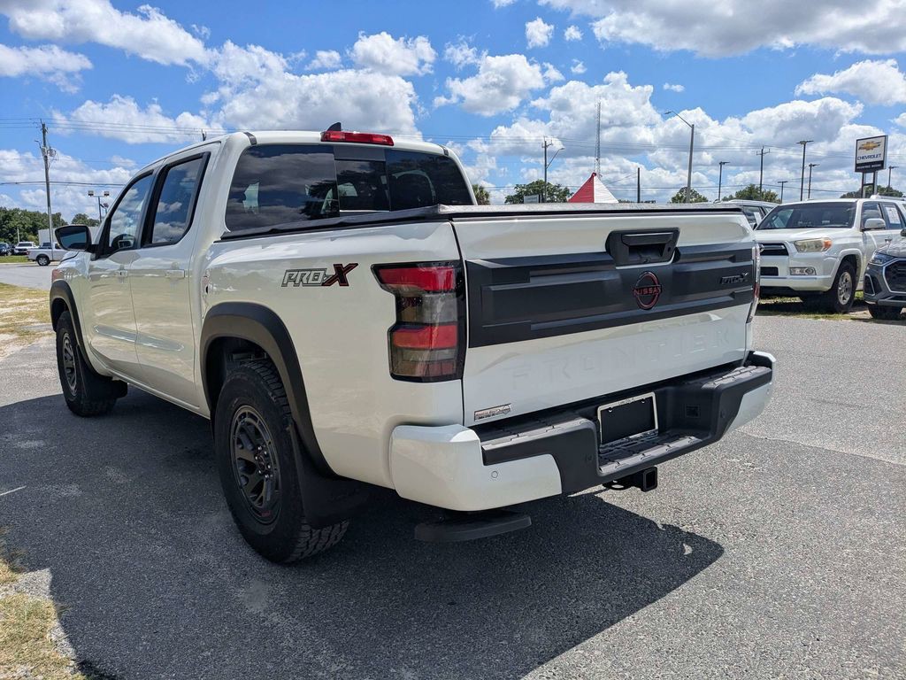 New 2026 White Nissan PRO-X image 5