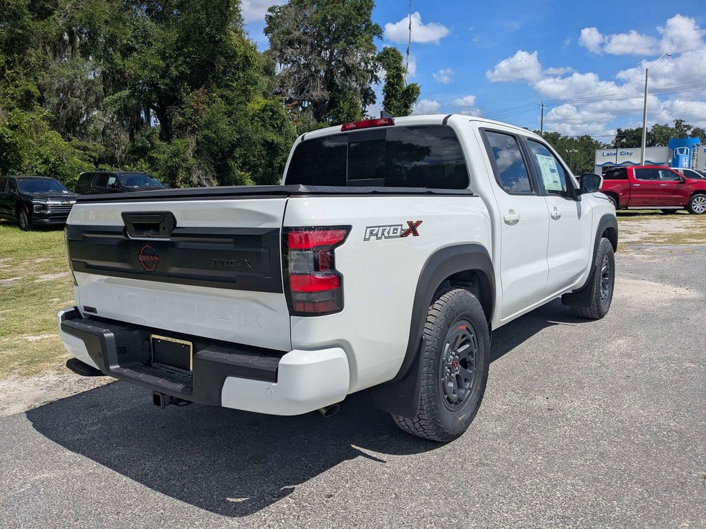 New 2026 White Nissan PRO-X image 3