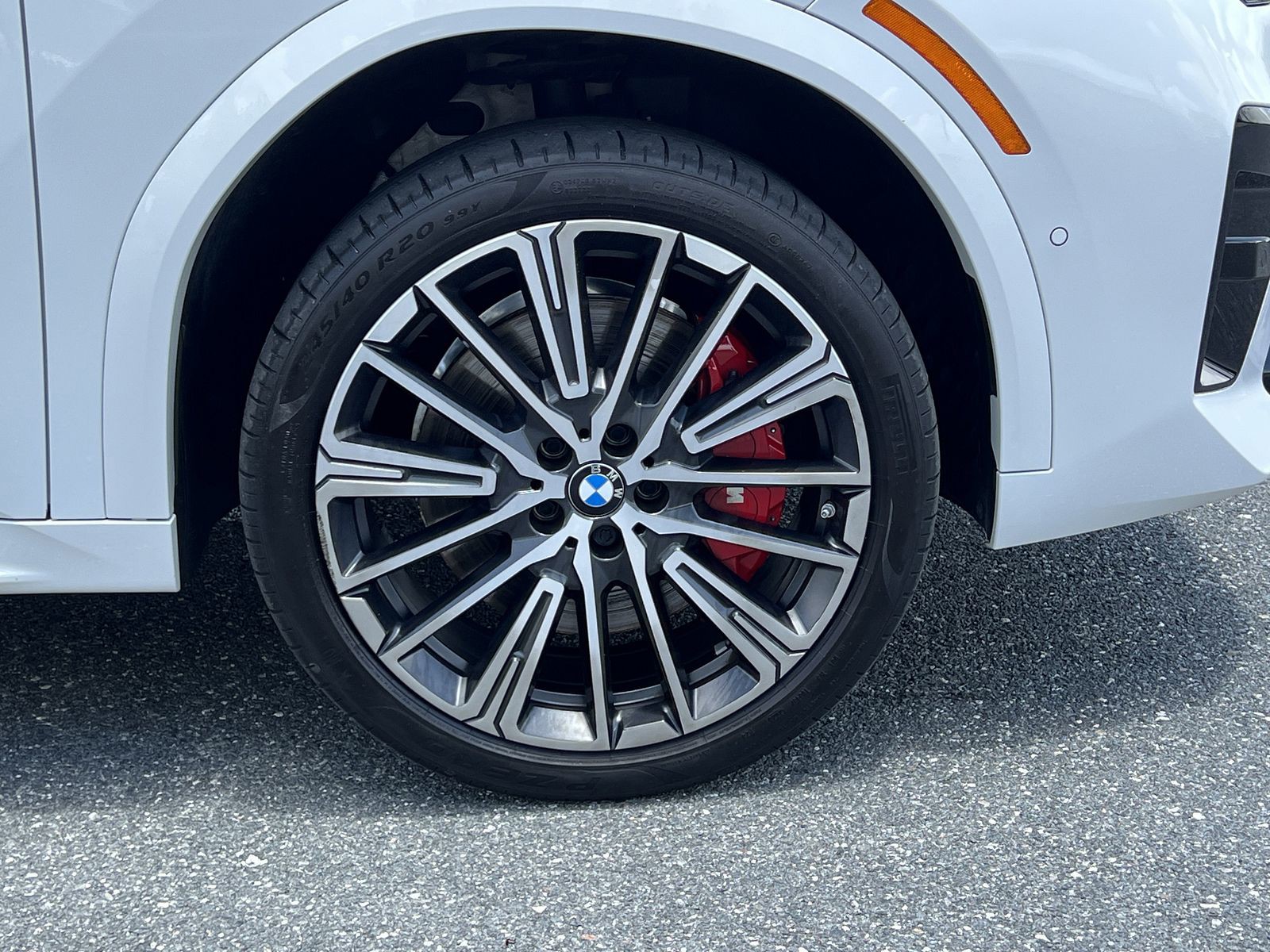 Used 2025 White BMW xDrive28i image 10