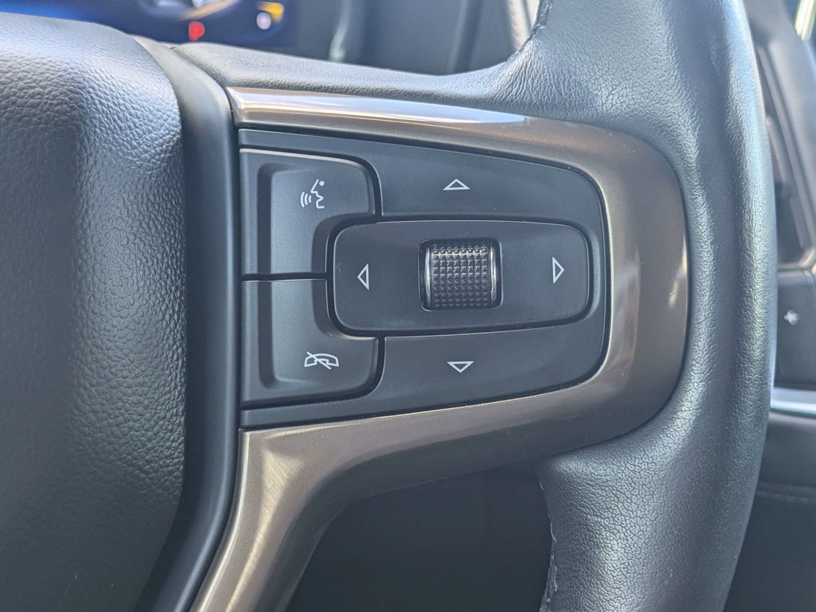 Used 2024 Gray Chevrolet High Country image 29