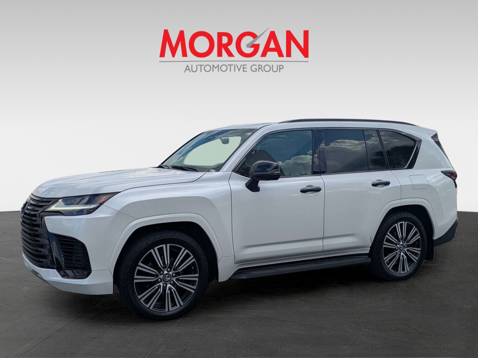 Used 2025 White Lexus 600 Luxury image 2