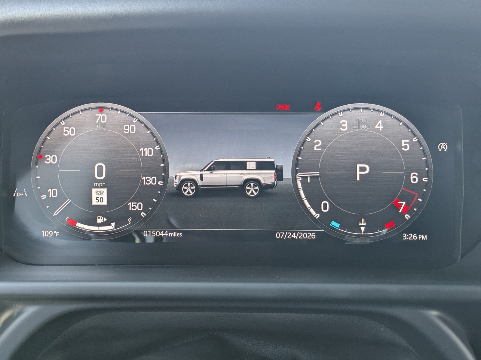 Used 2024 Gray Land Rover V8 image 28