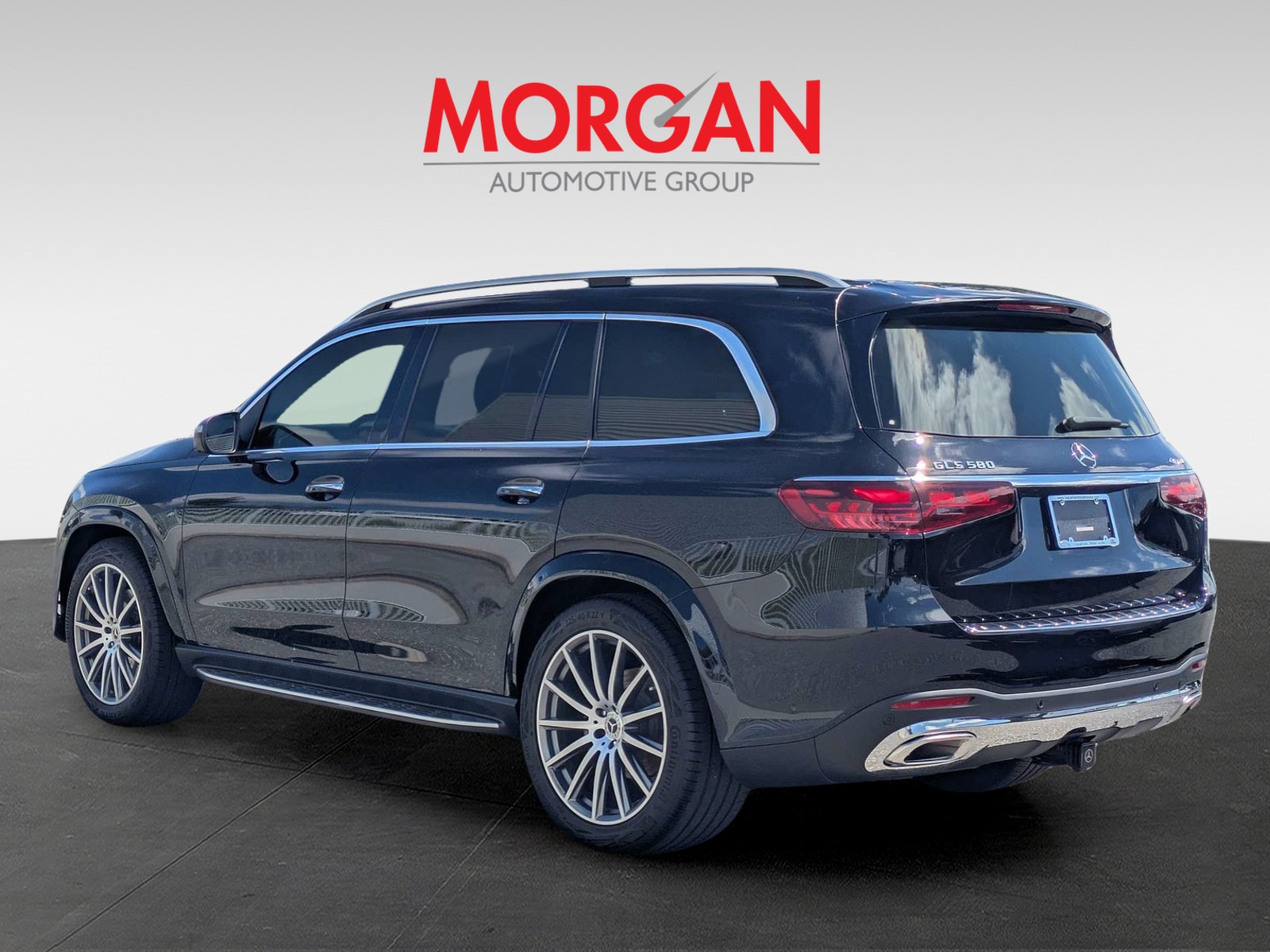 Used 2026  Mercedes-Benz GLS 580 image 4