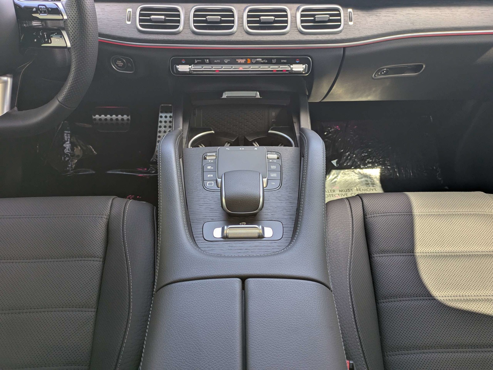 Used 2026  Mercedes-Benz GLS 580 image 18