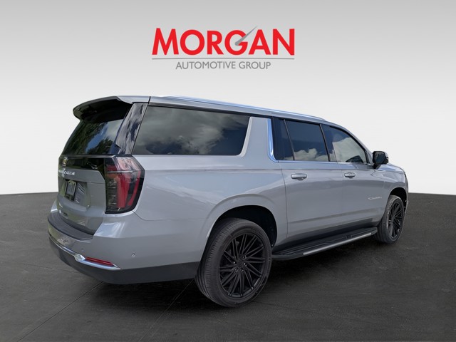 Used 2025 Gray Chevrolet LS image 3