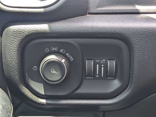Used 2020 White Ram Big Horn image 19
