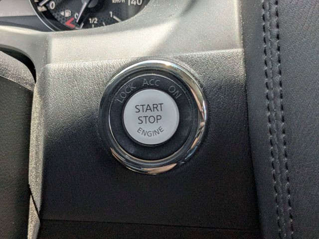 Used 2022 Gray Nissan SV image 31