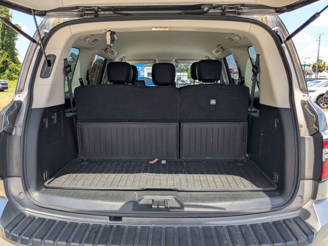 Used 2022 Gray Nissan SV image 13