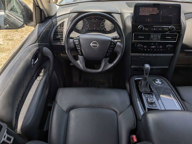 Used 2022 Gray Nissan SV image 17