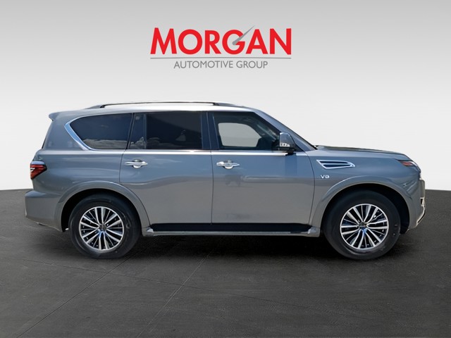 Used 2022 Gray Nissan SV image 2