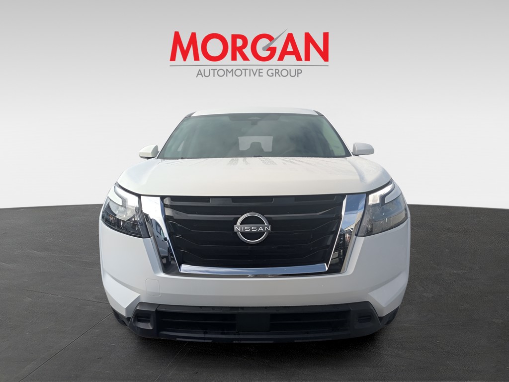 Used 2024 White Nissan SV image 7