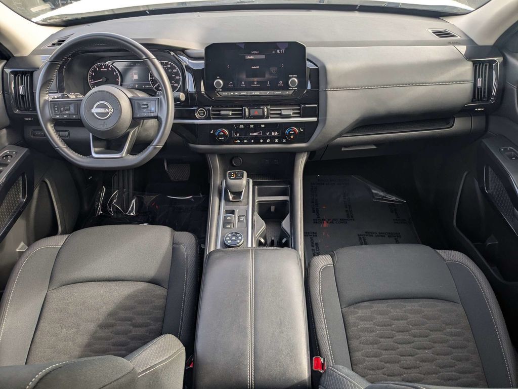 Used 2024 White Nissan SV image 12