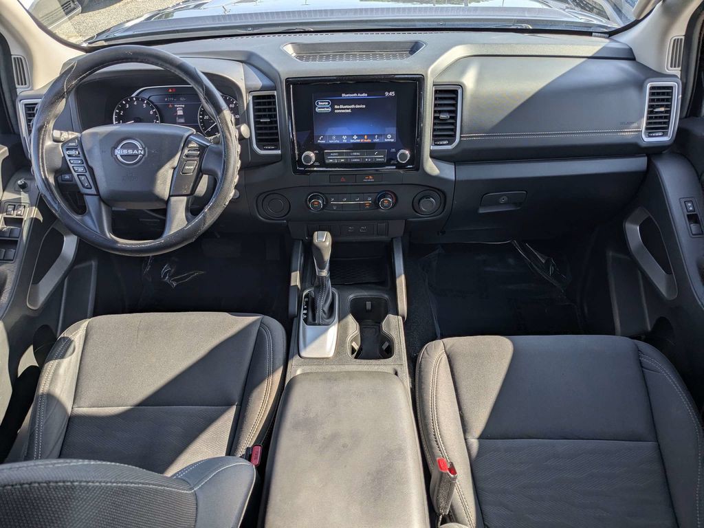 Used 2022 Gray Nissan SV image 13