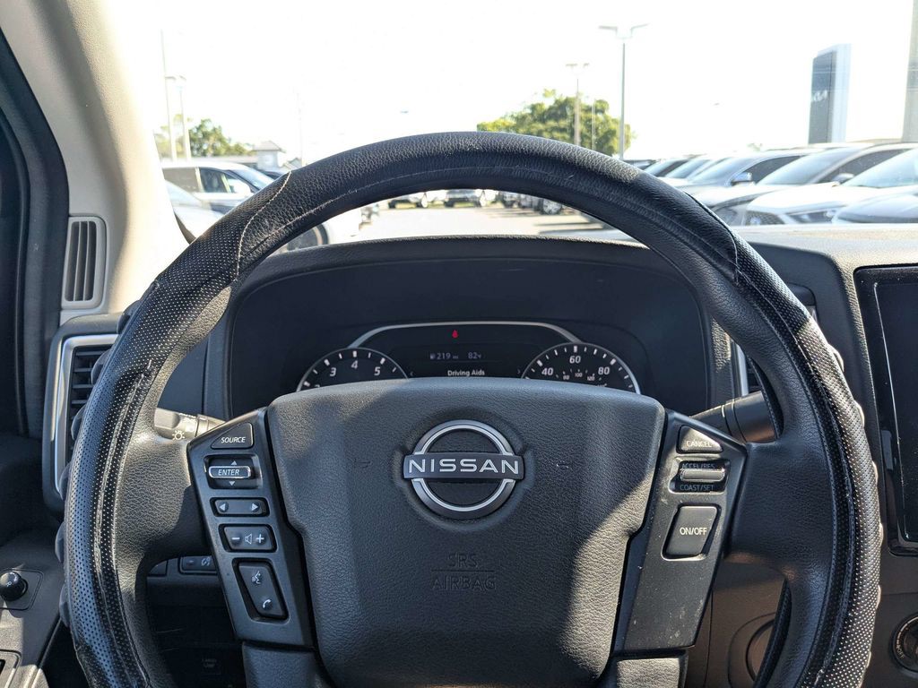 Used 2022 Gray Nissan SV image 21