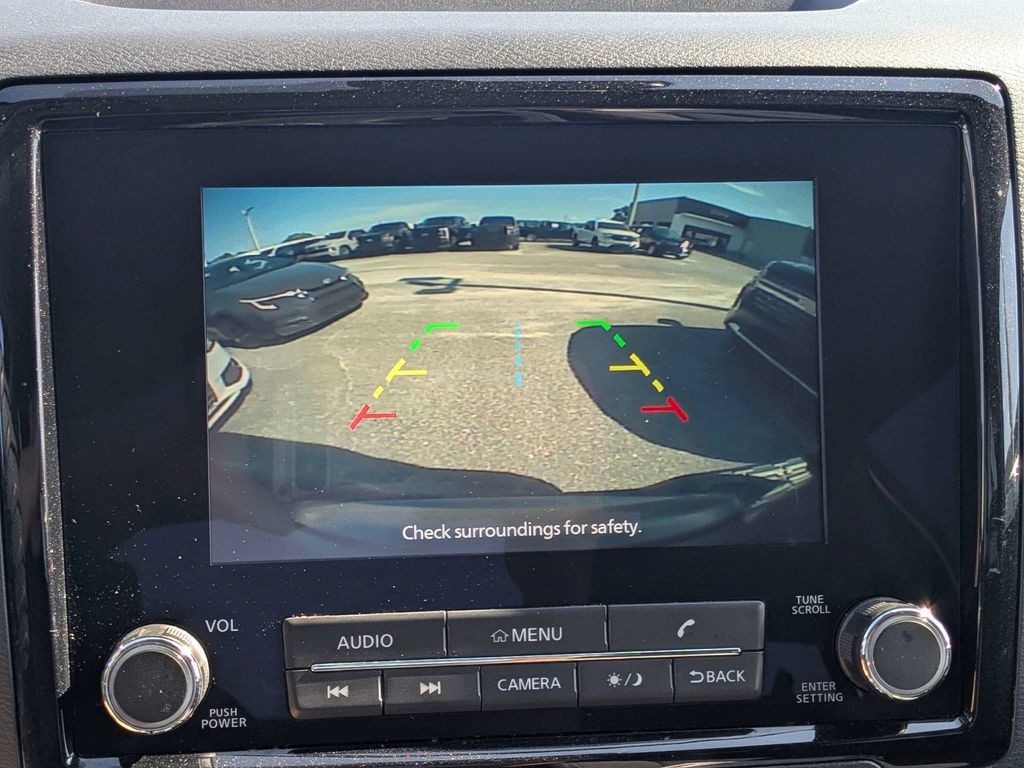 Used 2022 Gray Nissan SV image 29