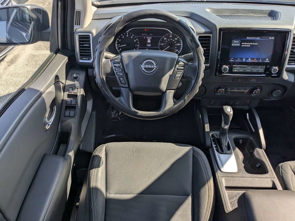 Used 2022 Gray Nissan SV image 14