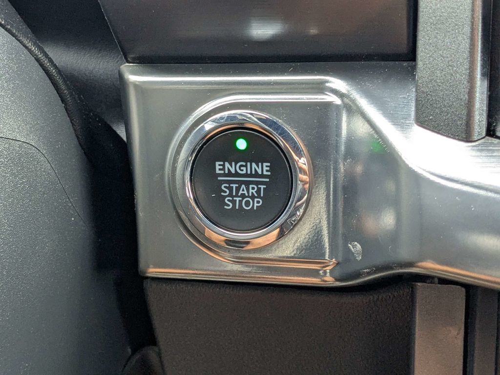 Used 2023 Blue Ford Lariat image 27