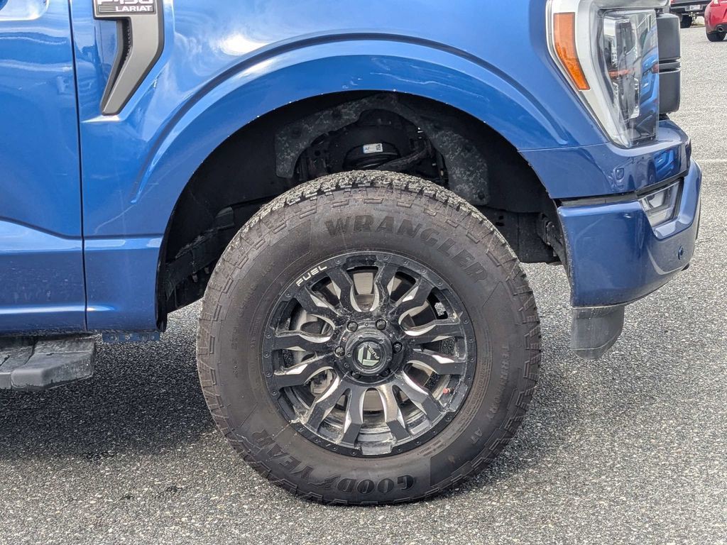Used 2023 Blue Ford Lariat image 10