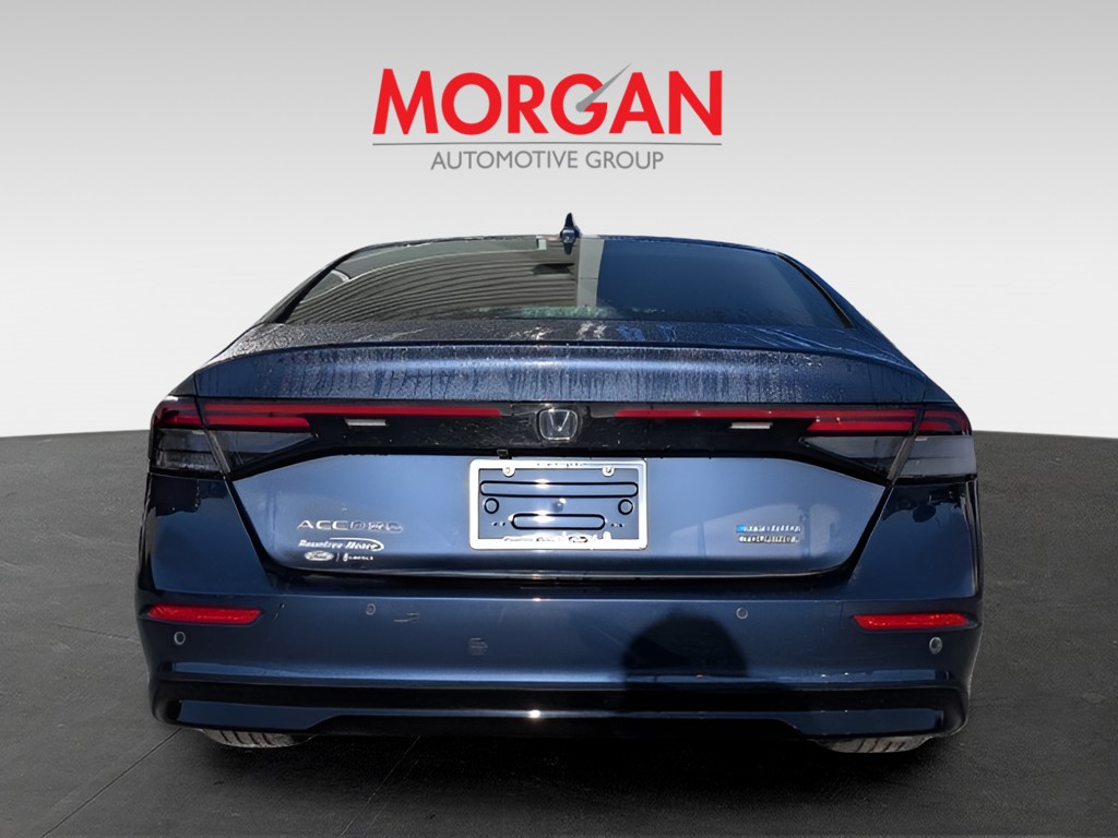 Used 2024  Honda Touring image 4