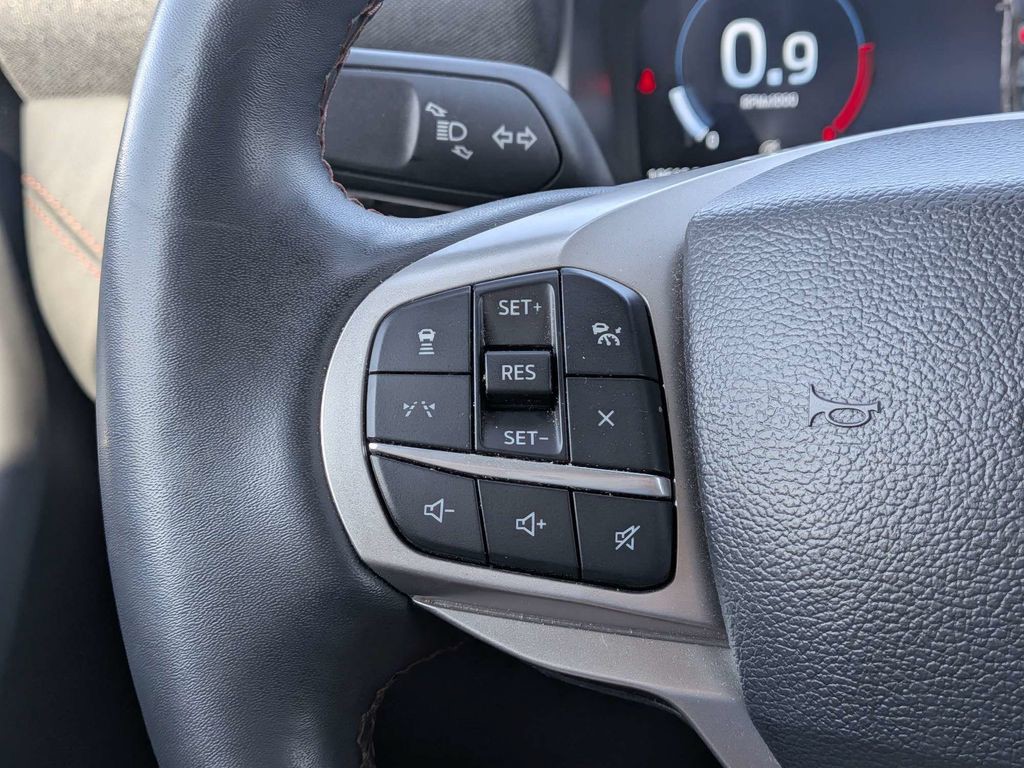 Used 2025 Gray Ford Active image 25