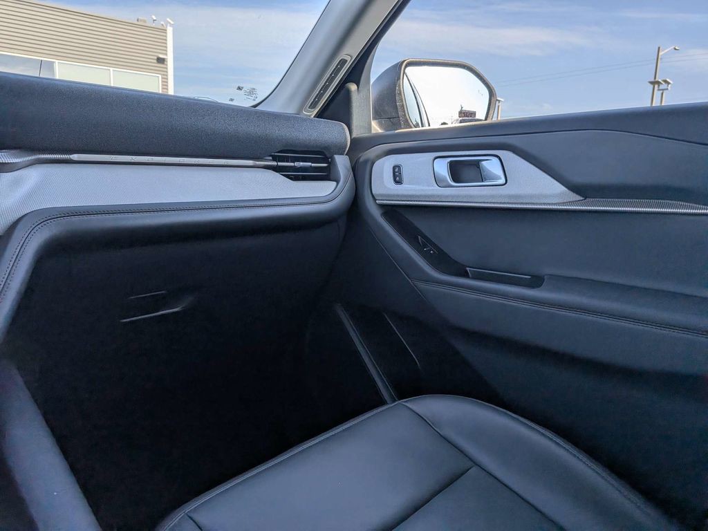 Used 2025 Gray Ford Active image 16
