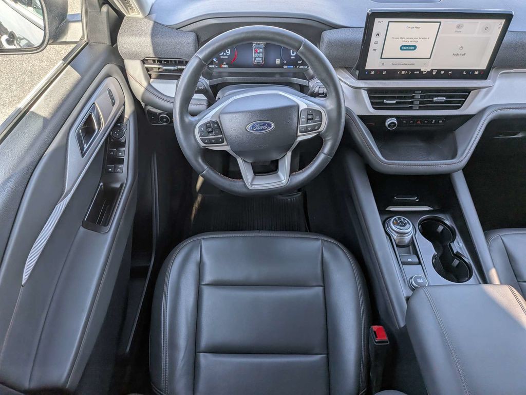 Used 2025 Gray Ford Active image 17
