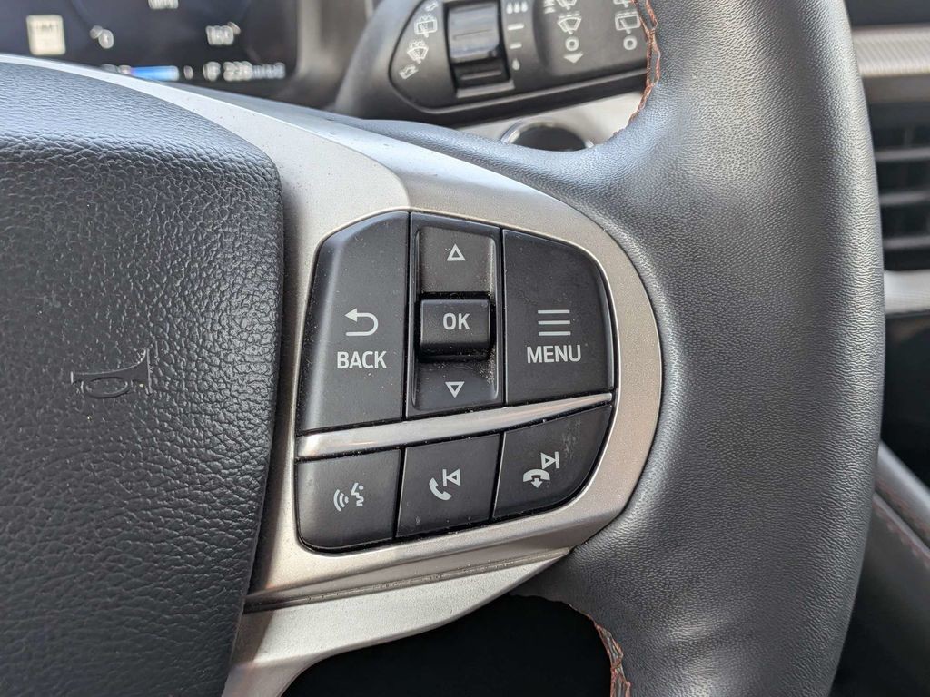 Used 2025 Gray Ford Active image 26